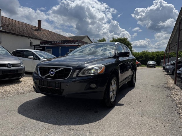 Volvo XC60 2.4 D [D3] Summum